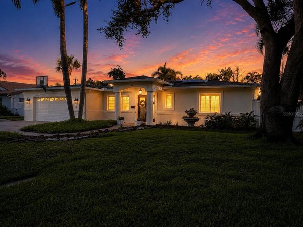 146 GIRALDA BOULEVARD NE, ST PETERSBURG, FL 33704