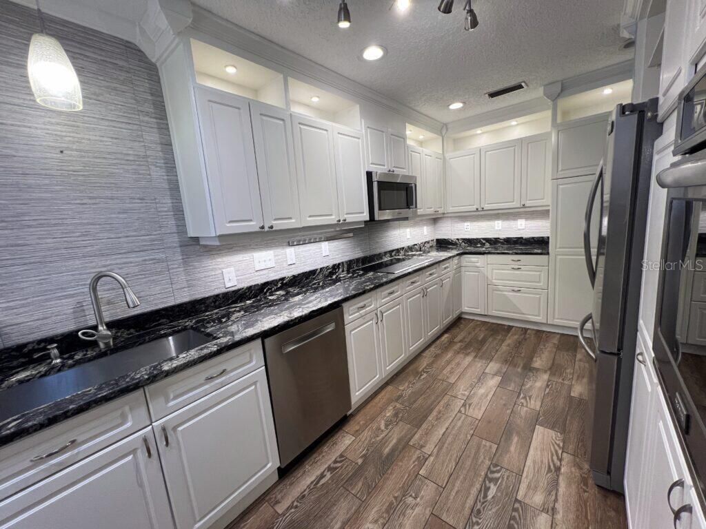 146 Giralda Boulevard Ne, Saint Petersburg, FL 33704 Photo