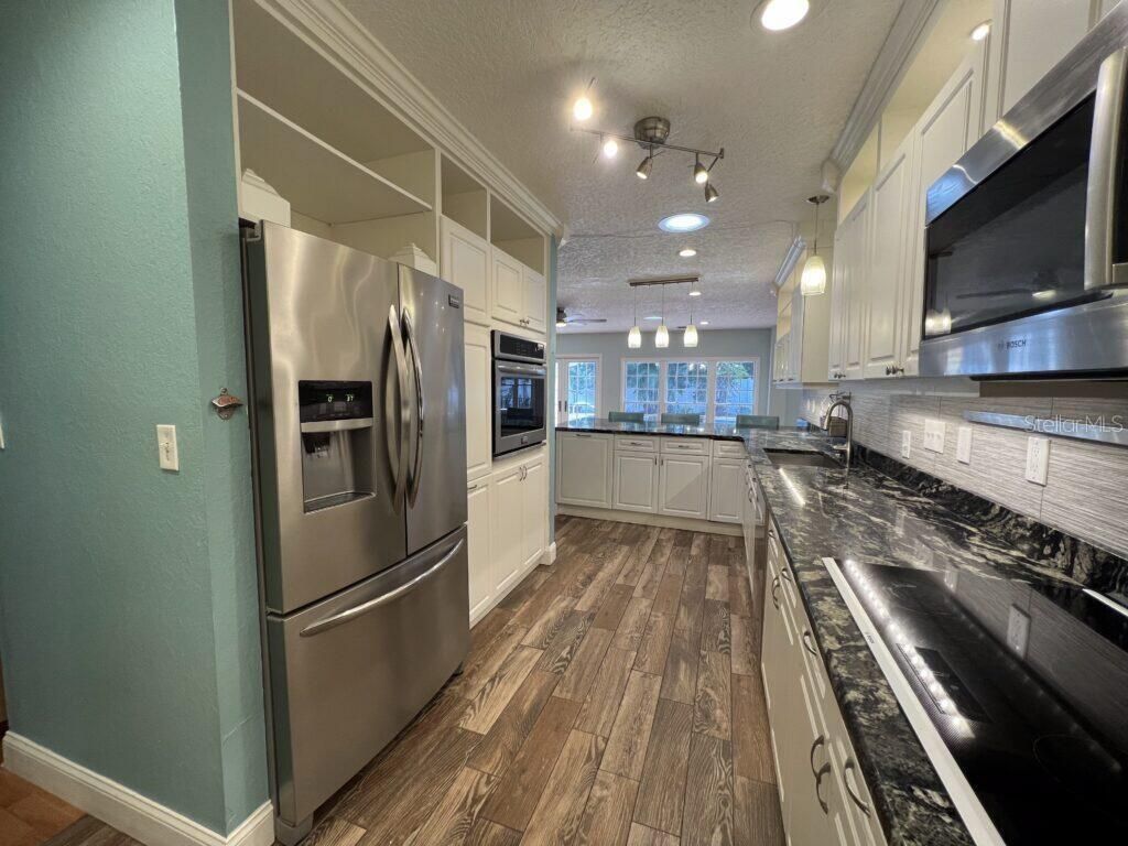 146 Giralda Boulevard Ne, Saint Petersburg, FL 33704 Photo