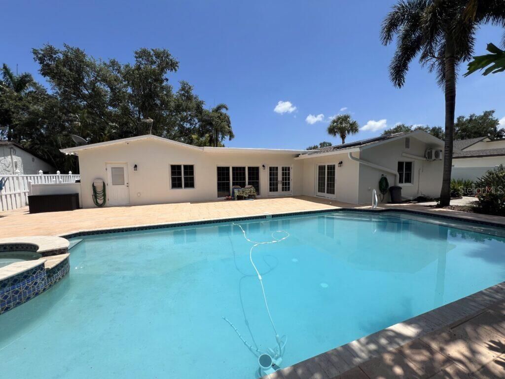 146 Giralda Boulevard Ne, Saint Petersburg, FL 33704 Photo