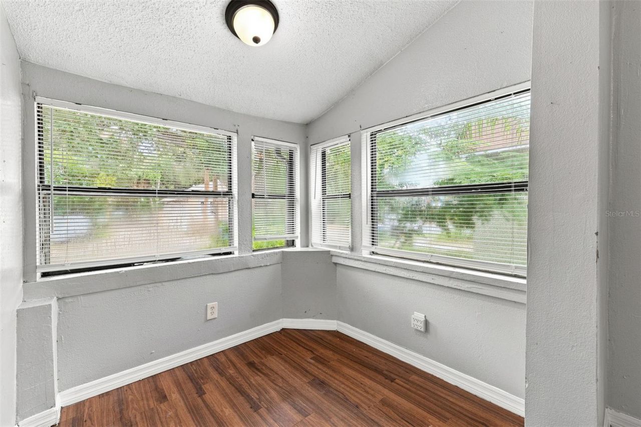 1521 12th Street S, Saint Petersburg, FL 33705 Photo