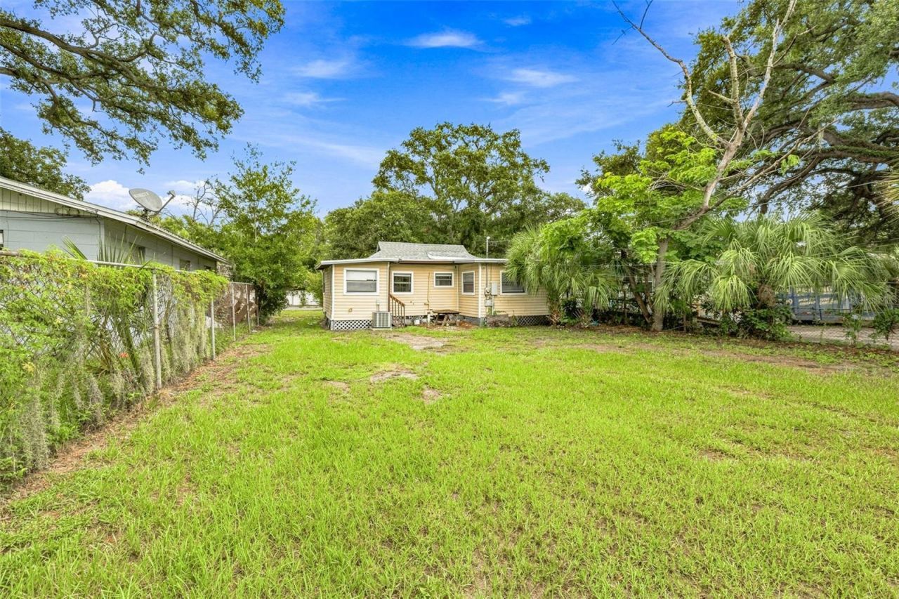 1521 12th Street S, Saint Petersburg, FL 33705 Photo