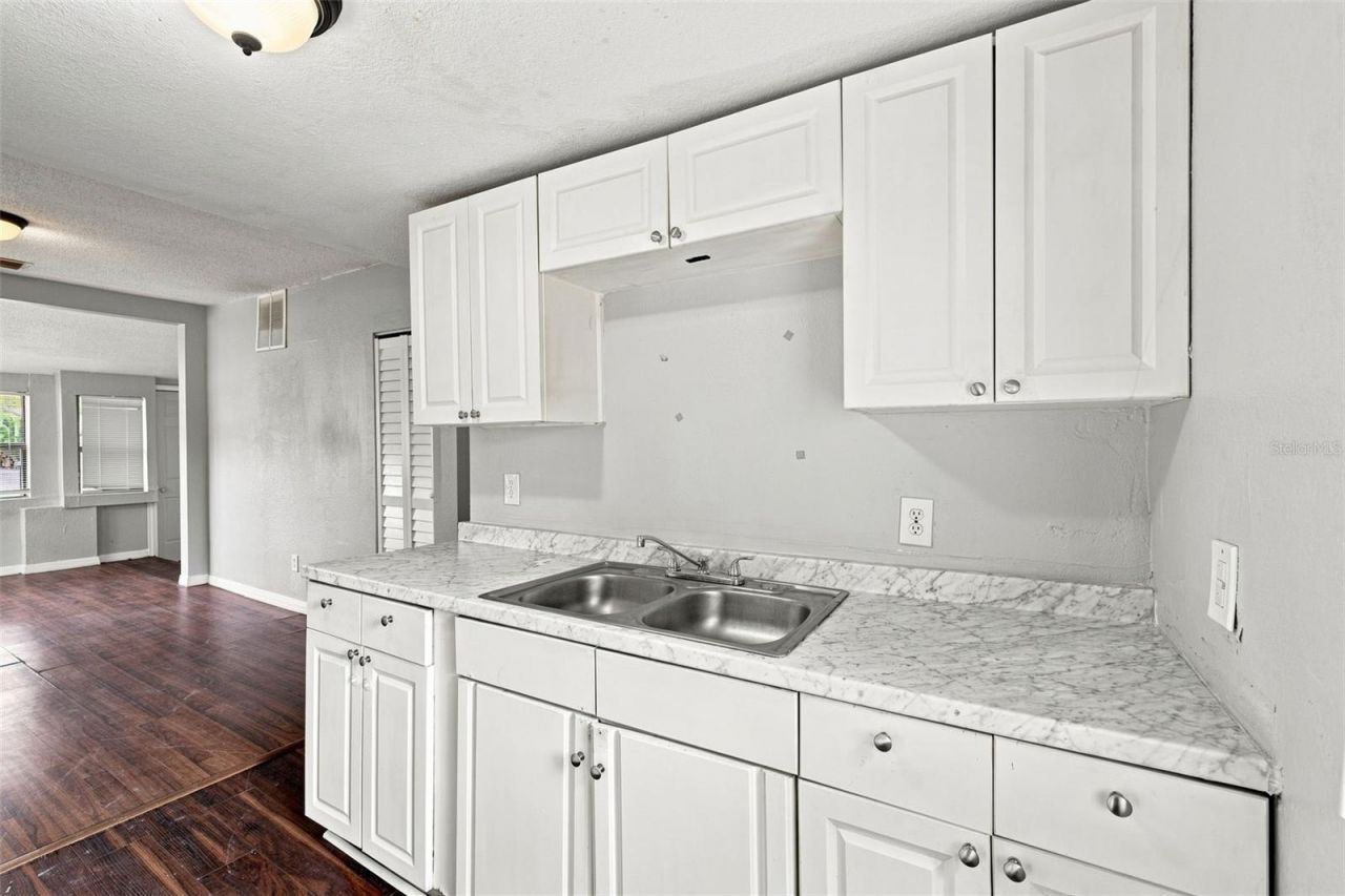 1521 12th Street S, Saint Petersburg, FL 33705 Photo