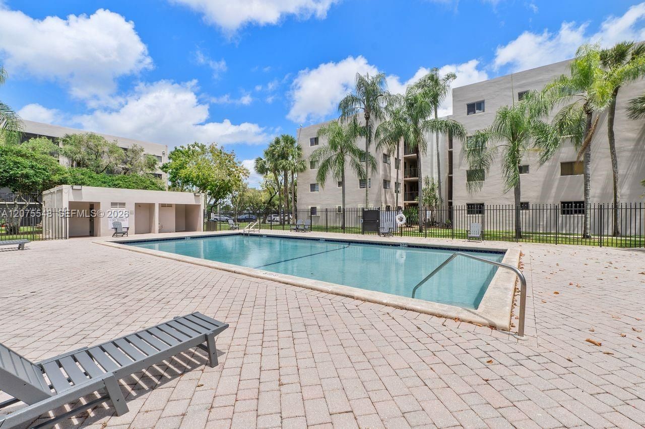 8420 SW 133rd Ave Rd, Unit 105, Miami, FL 33183 Photo
