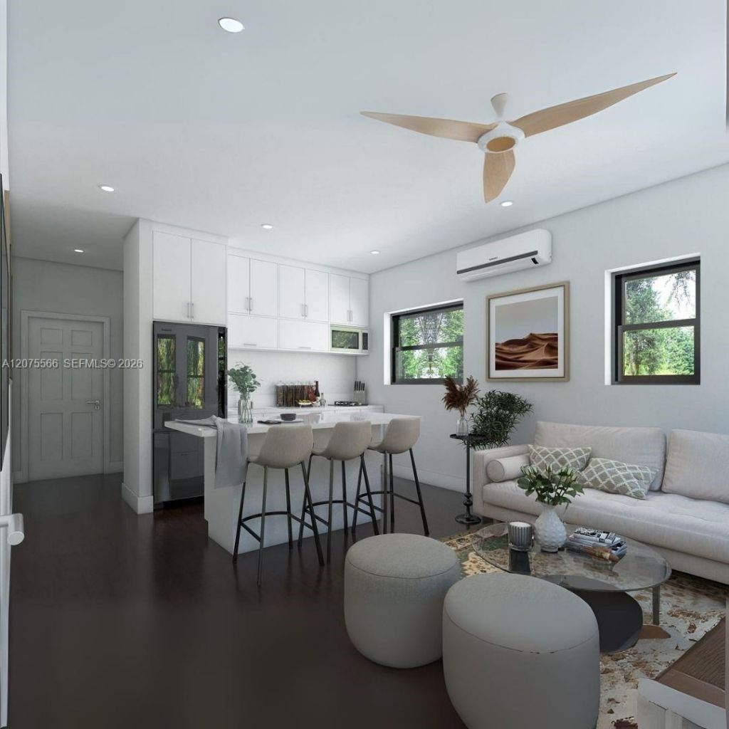 1020 SW 2nd St , Miami, FL 33130 Photo