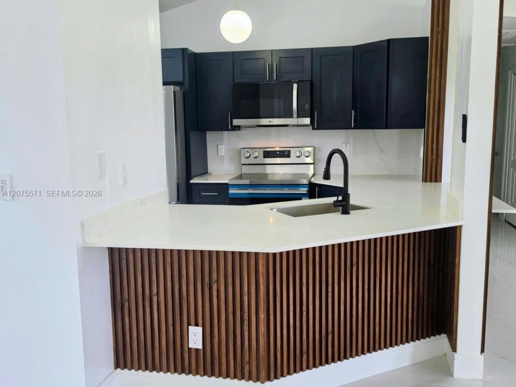 626 SW 25th Ter, Cape Coral, FL 33914 Photo