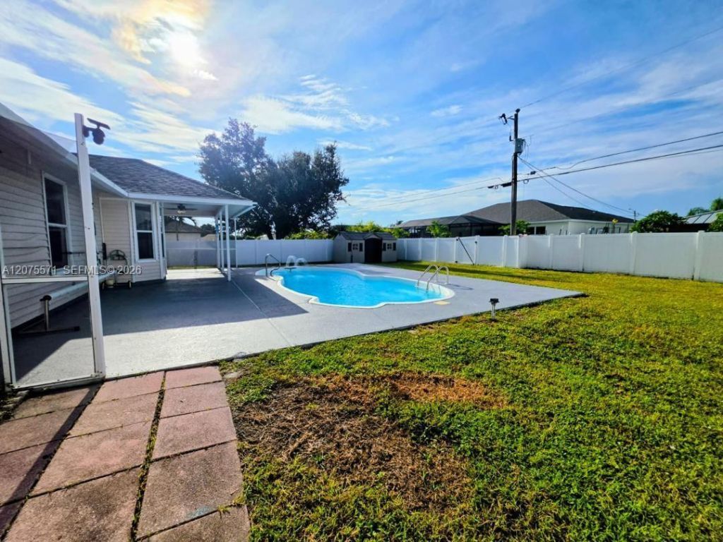 626 SW 25th Ter, Cape Coral, FL 33914 Photo