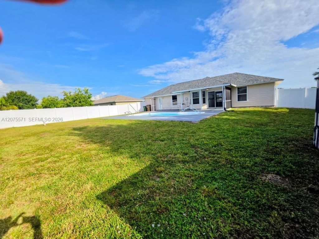 626 SW 25th Ter, Cape Coral, FL 33914 Photo