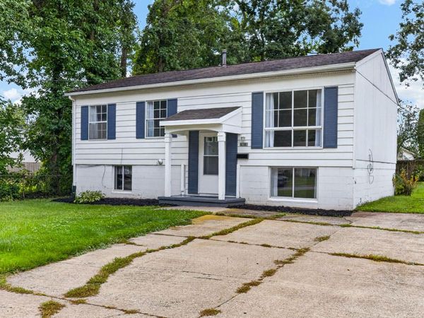 2023 Willowood Dr. N., Ontario, OH 44906