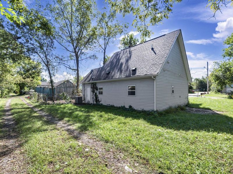 3626 4th Avenue, Urbancrest, OH 43123 Photo 4