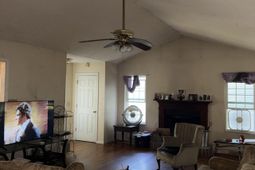 8547 Bentwood Drive photo 4