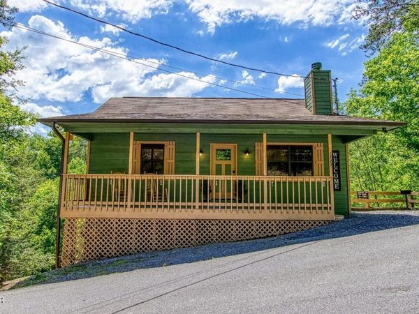 1723 Walker Trail , Sevierville, TN 37876