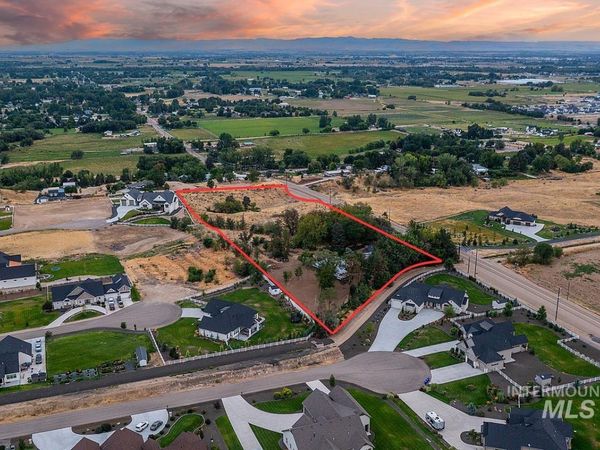 24096 Lansing Ln, Middleton, ID 83644