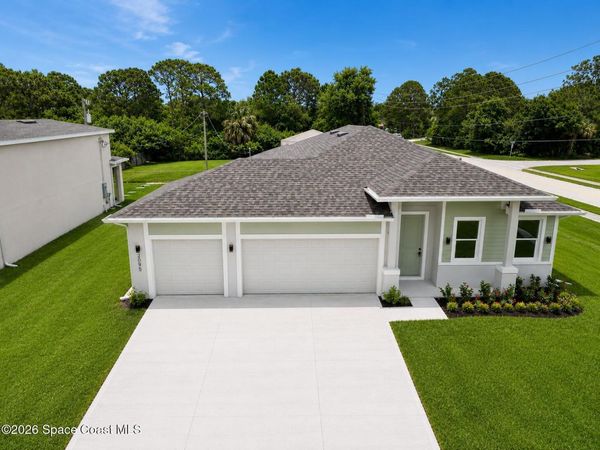 2095 Tahoe Avenue SE, Palm Bay, FL 32909