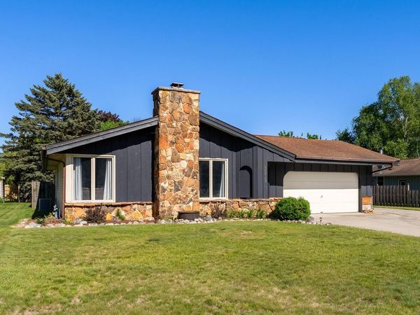3919 Martin LANE, Two Rivers, WI 54241