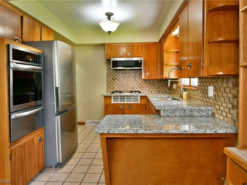 459 Peters Drive , Campbell, OH 44405 Photo 17