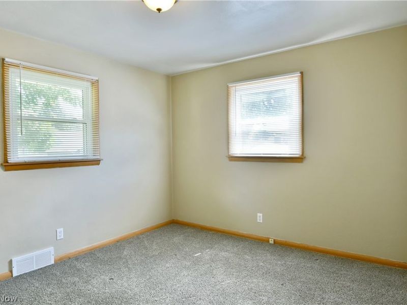 459 Peters Drive , Campbell, OH 44405 Photo 23
