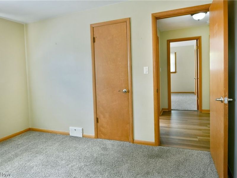 459 Peters Drive , Campbell, OH 44405 Photo 24