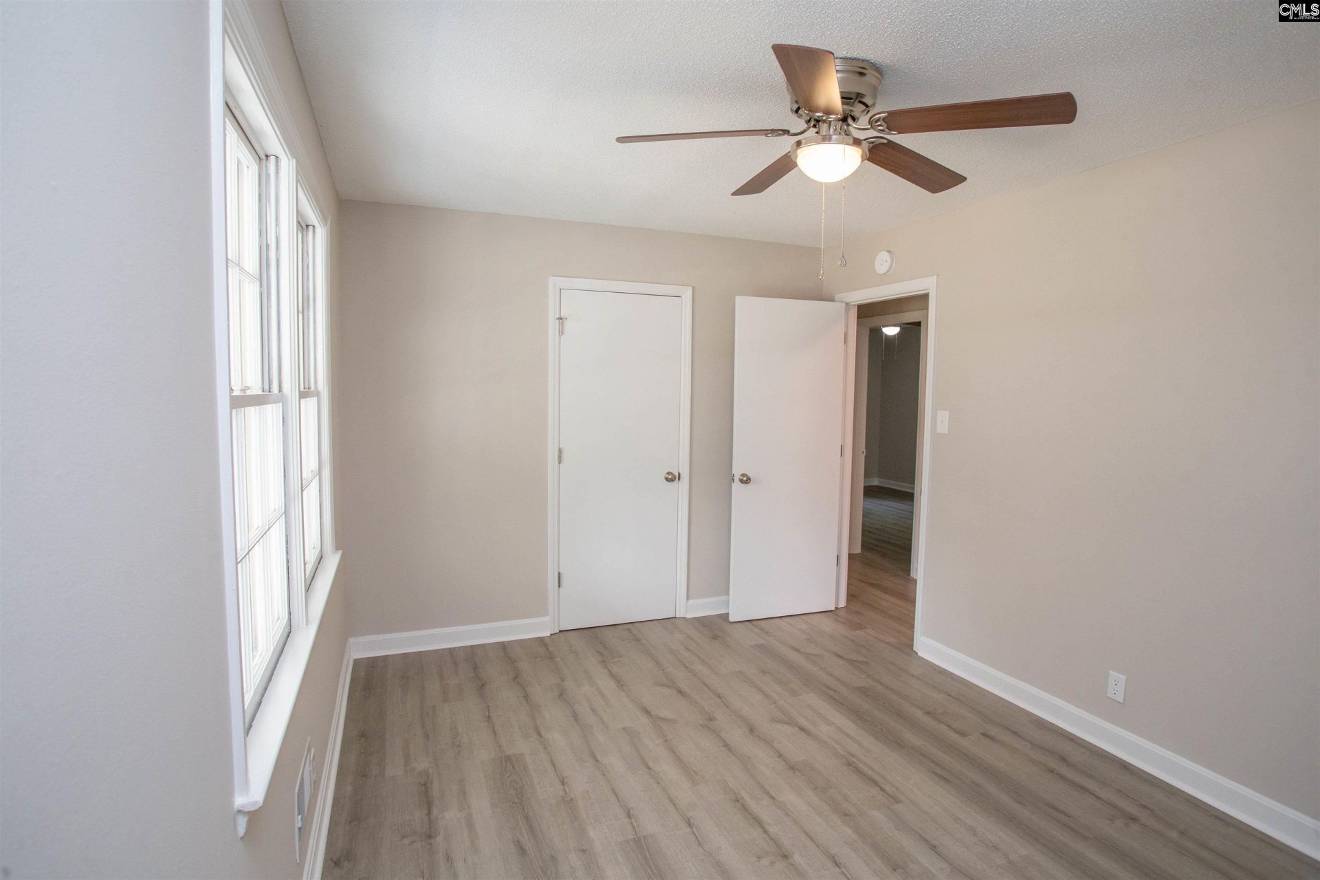2129 Arrowwood Road W Photo 20