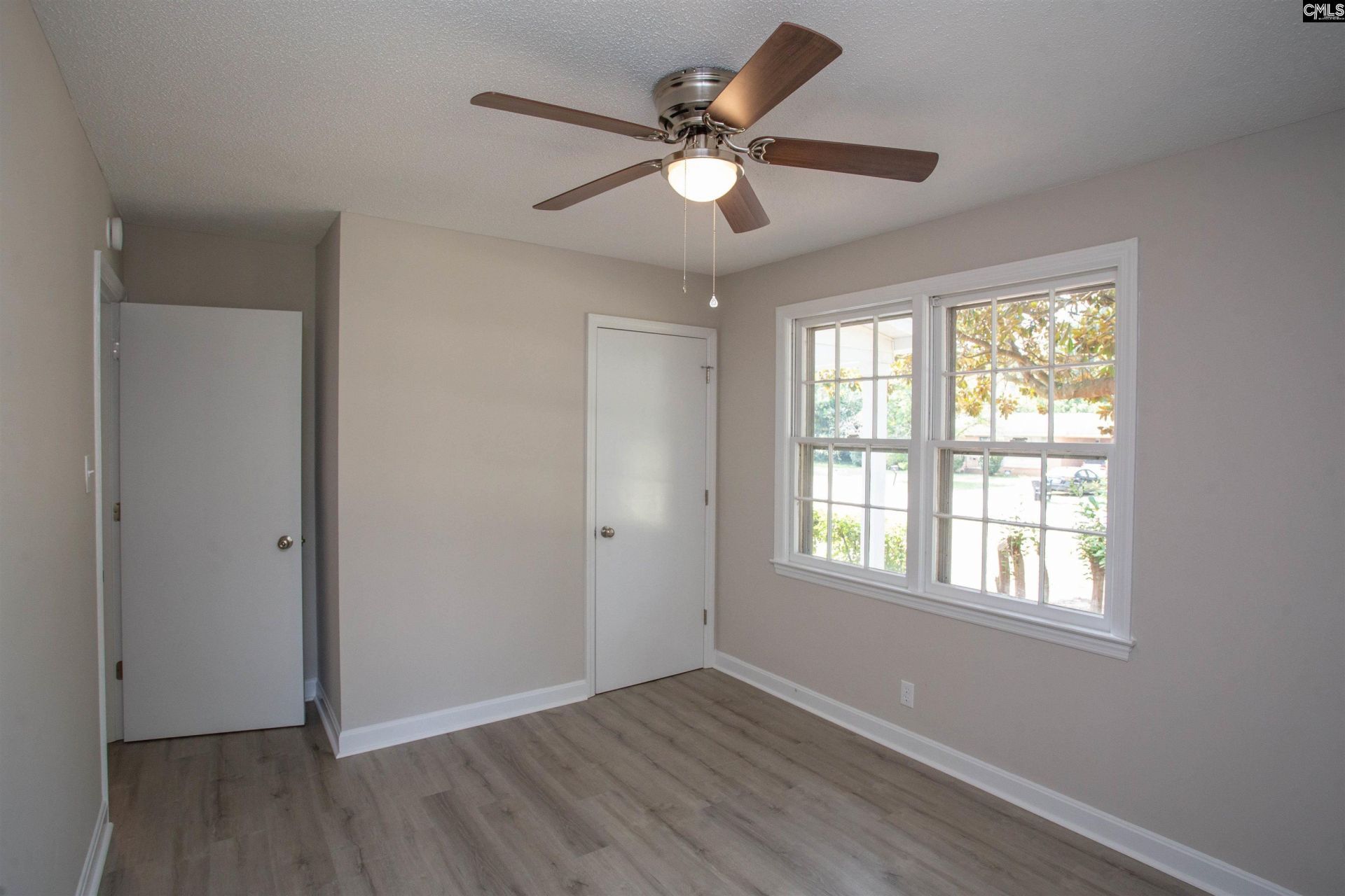 2129 Arrowwood Road W Photo 22