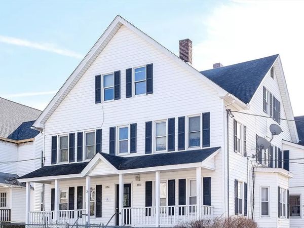 3 Charles St, Unit 2L, Chicopee, MA 01020