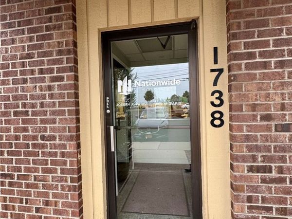 1738 E Ridge Road , Rochester, NY 14622