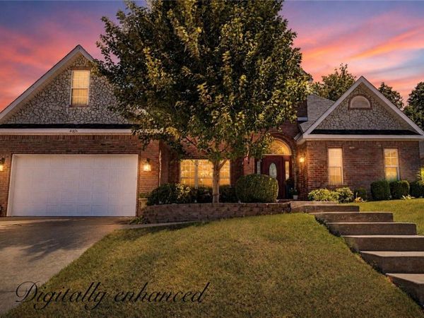 4006 NE Kensington Avenue , Bentonville, AR 72712