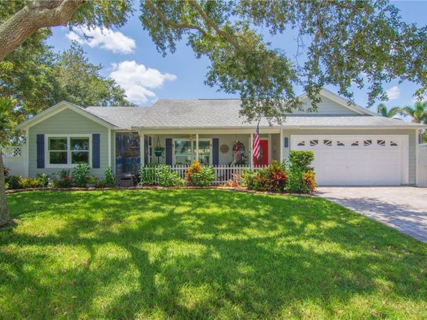 905 52nd Avenue, Vero Beach, FL 32966