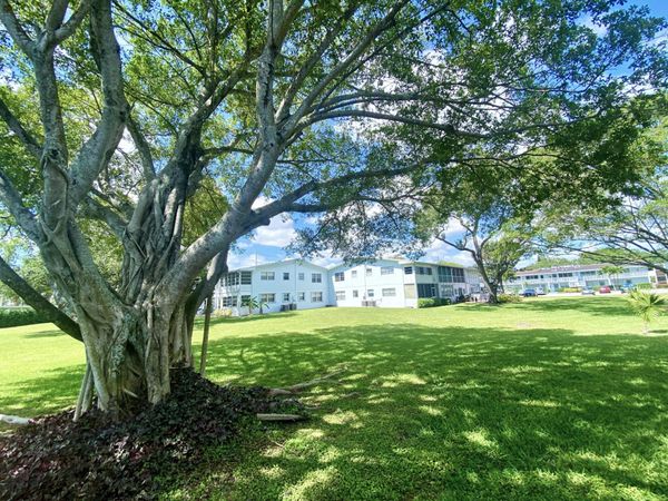 335 FARNHAM P, Deerfield Beach, FL 33442