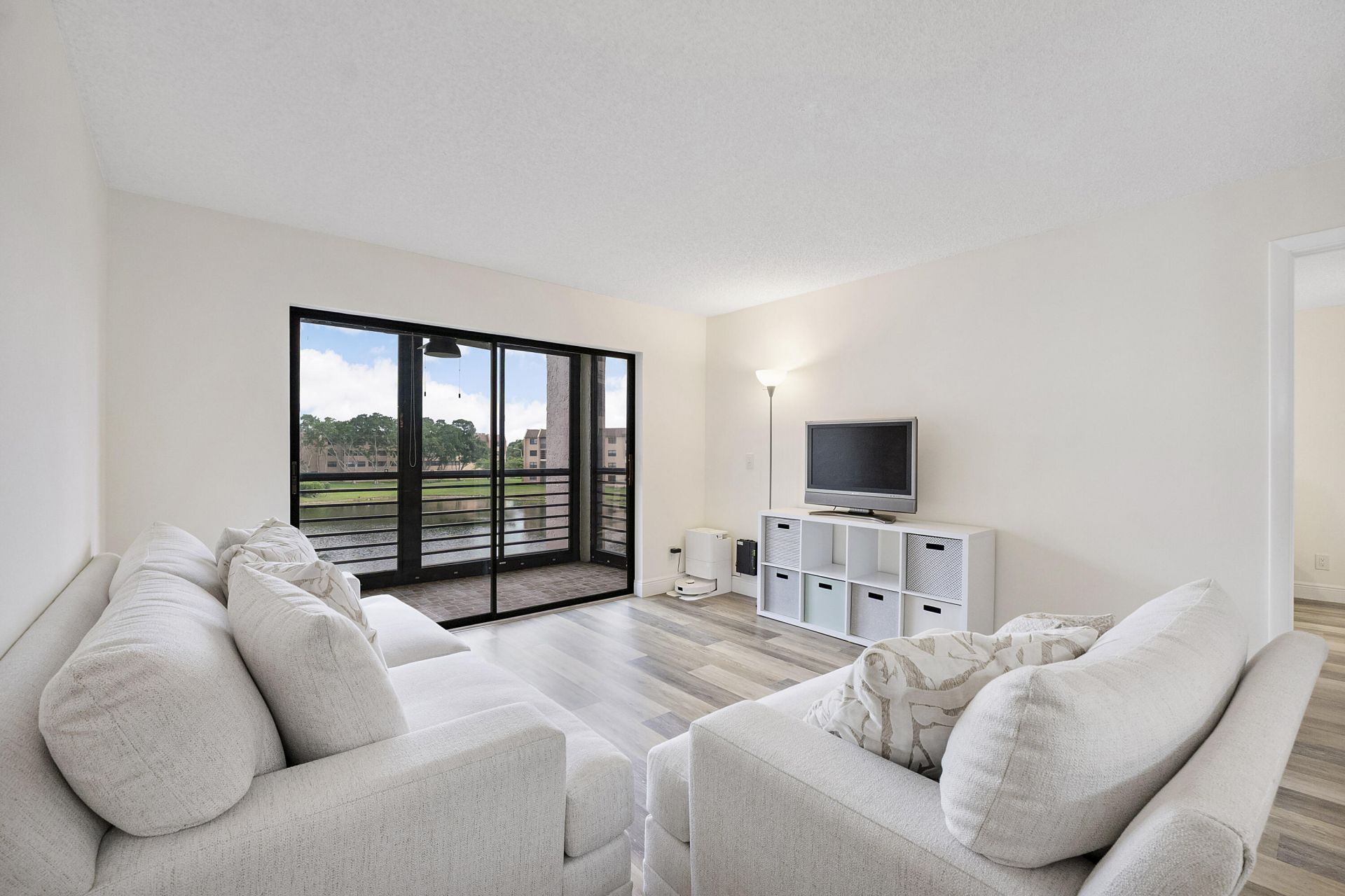 10444 NW 30th Court, Unit 307, Sunrise, FL 33322 Photo