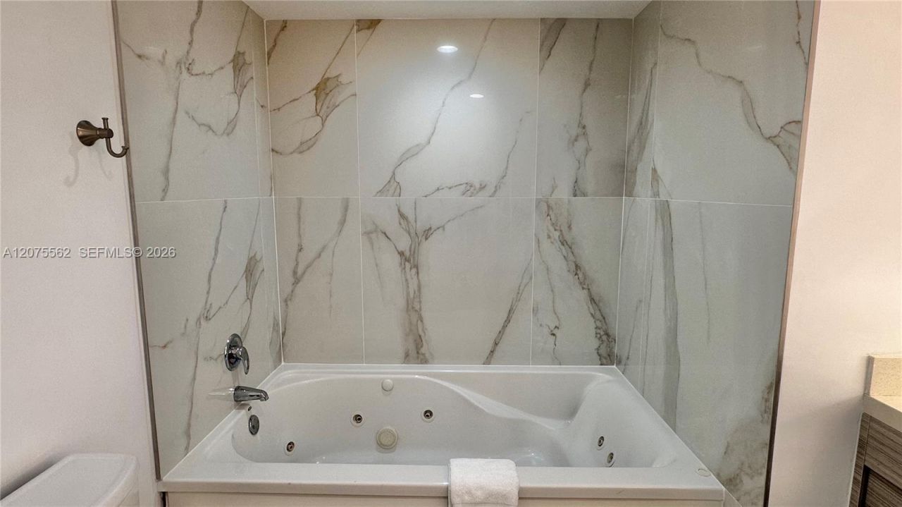 17375 Collins Ave , Unit 2003, Sunny Isles Beach, FL 33160 Photo