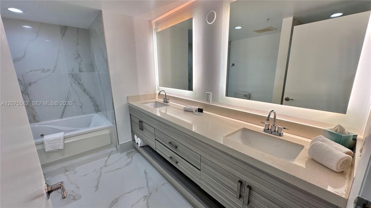 17375 Collins Ave , Unit 2003, Sunny Isles Beach, FL 33160 Photo
