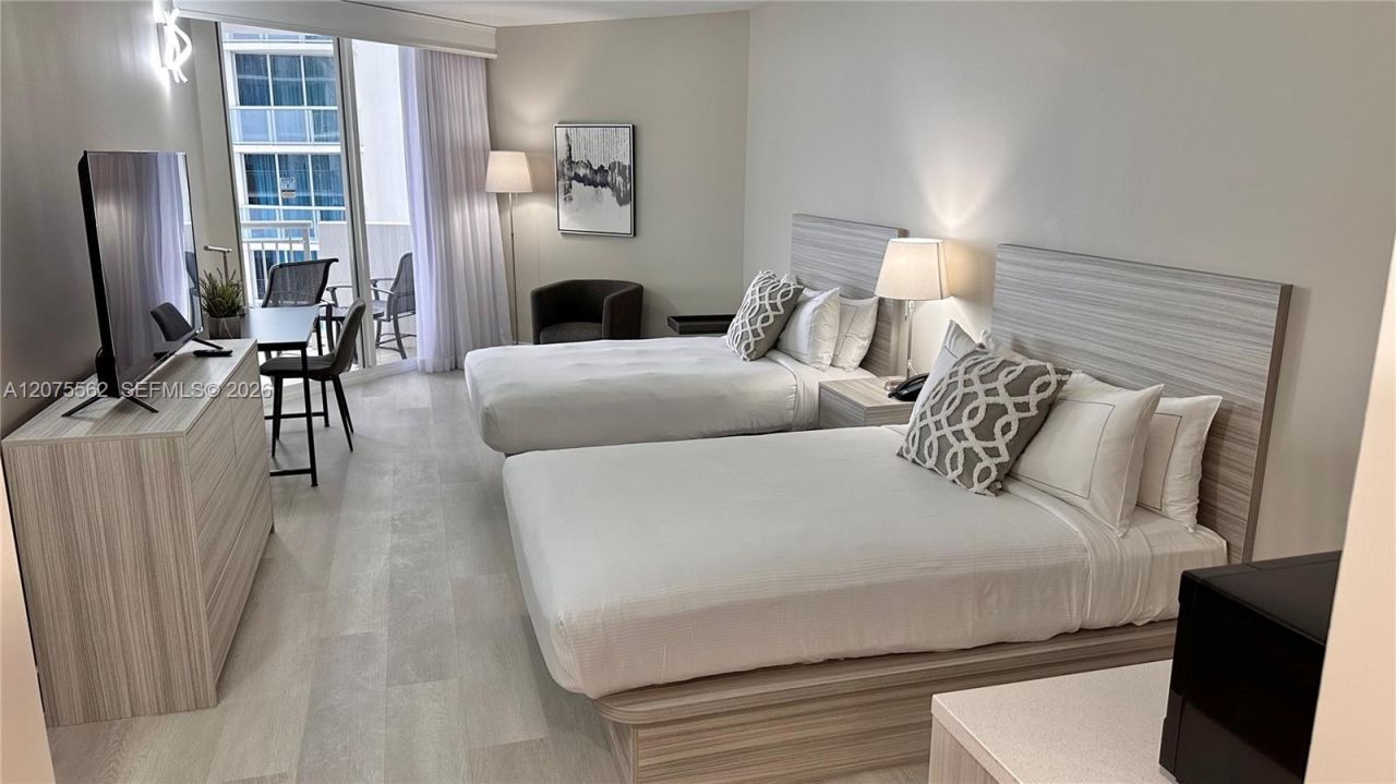 17375 Collins Ave , Unit 2003, Sunny Isles Beach, FL 33160 Photo