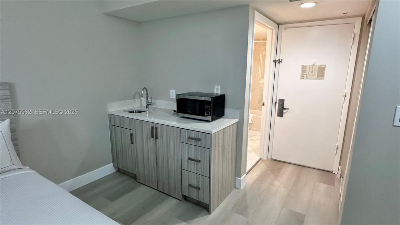 17375 Collins Ave , Unit 2003, Sunny Isles Beach, FL 33160 Photo