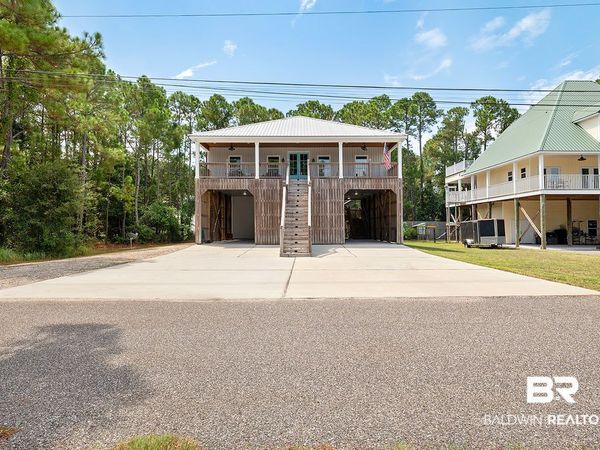 303 Conde Avenue, Dauphin Island, AL 36528