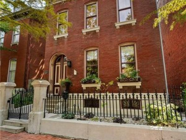 1840 S 8th Street , St Louis, MO 63104