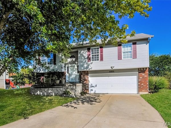 652 Loch Carron Drive , Wentzville, MO 63385