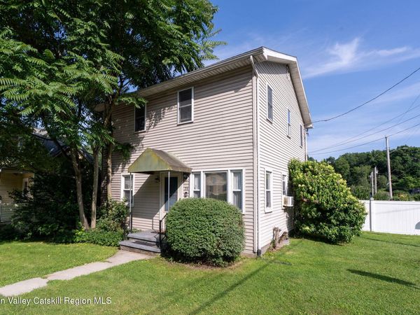 54 Boulevard , Kingston, NY 12401