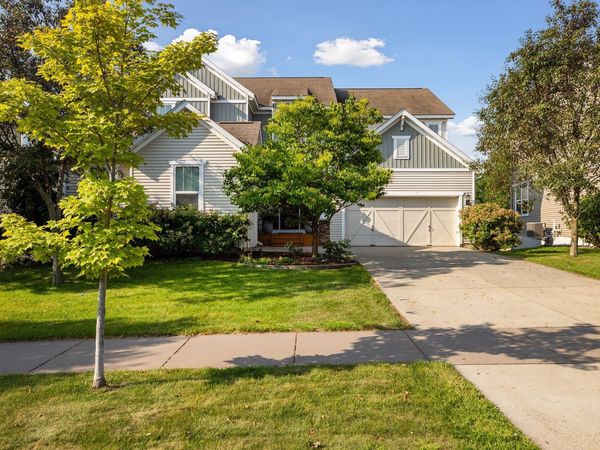 3600 Windmill Curve, Woodbury, MN 55129
