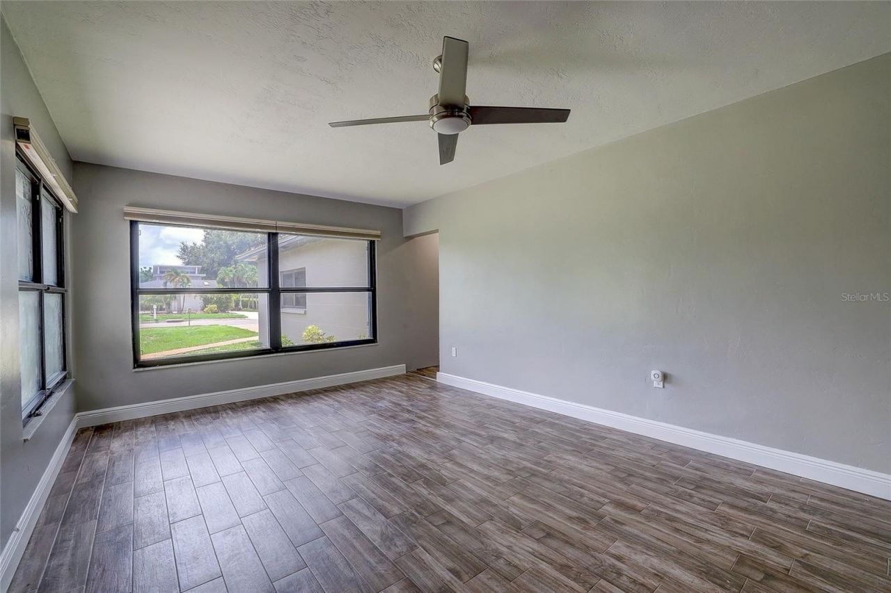 323 Suwanee Avenue, Sarasota, FL 34243 Photo