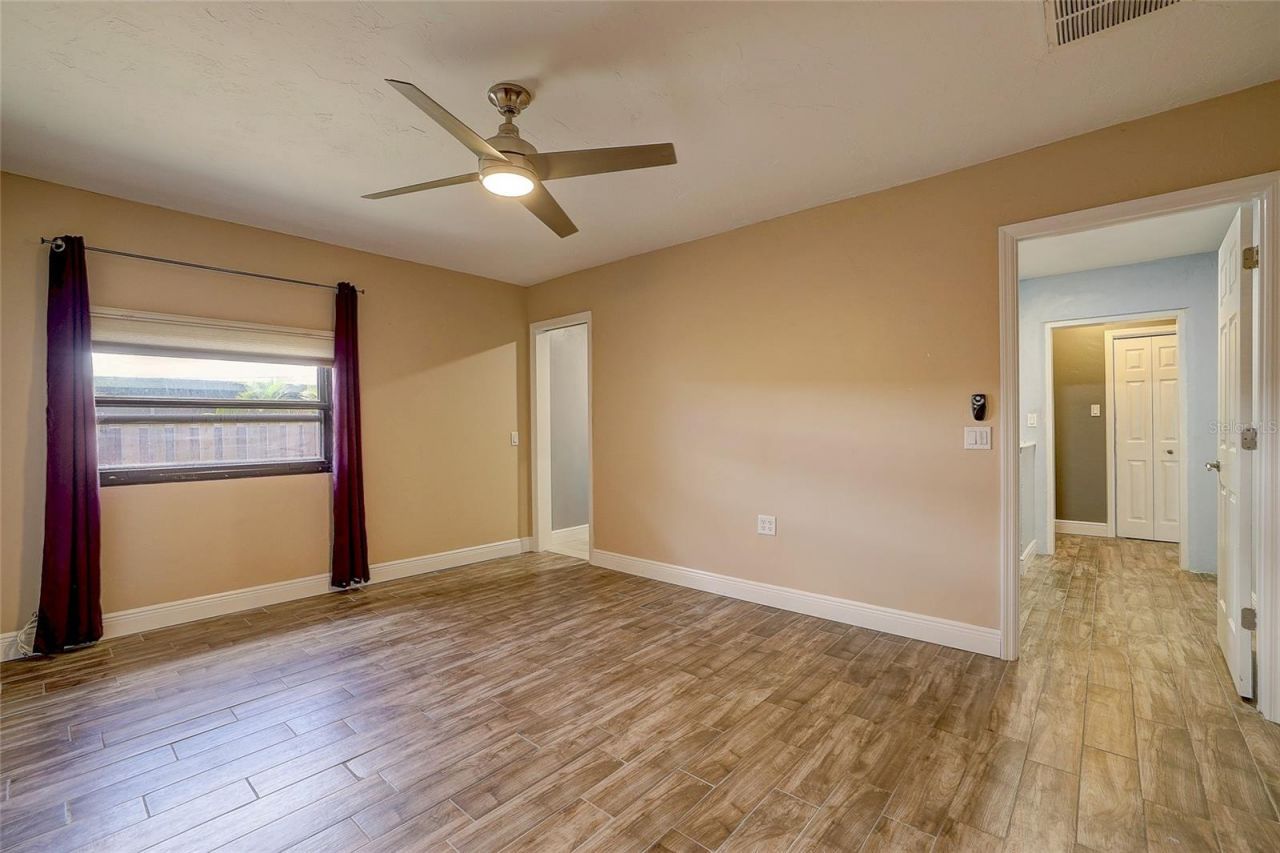 323 Suwanee Avenue, Sarasota, FL 34243 Photo