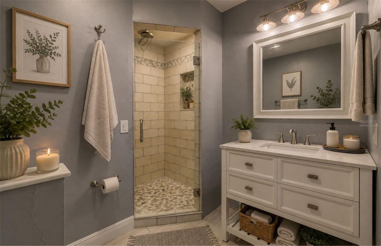 323 Suwanee Avenue, Sarasota, FL 34243 Photo