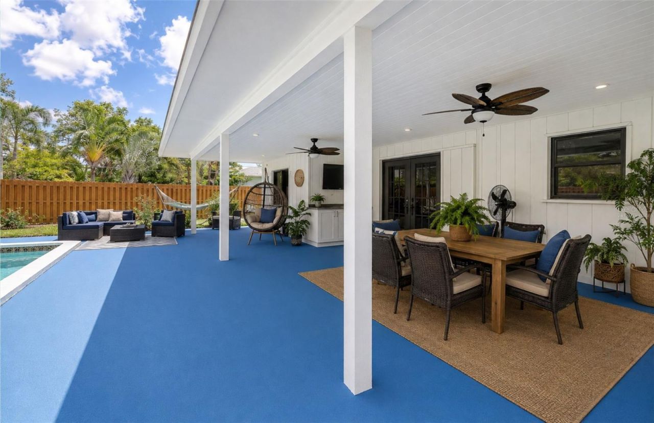 323 Suwanee Avenue, Sarasota, FL 34243 Photo