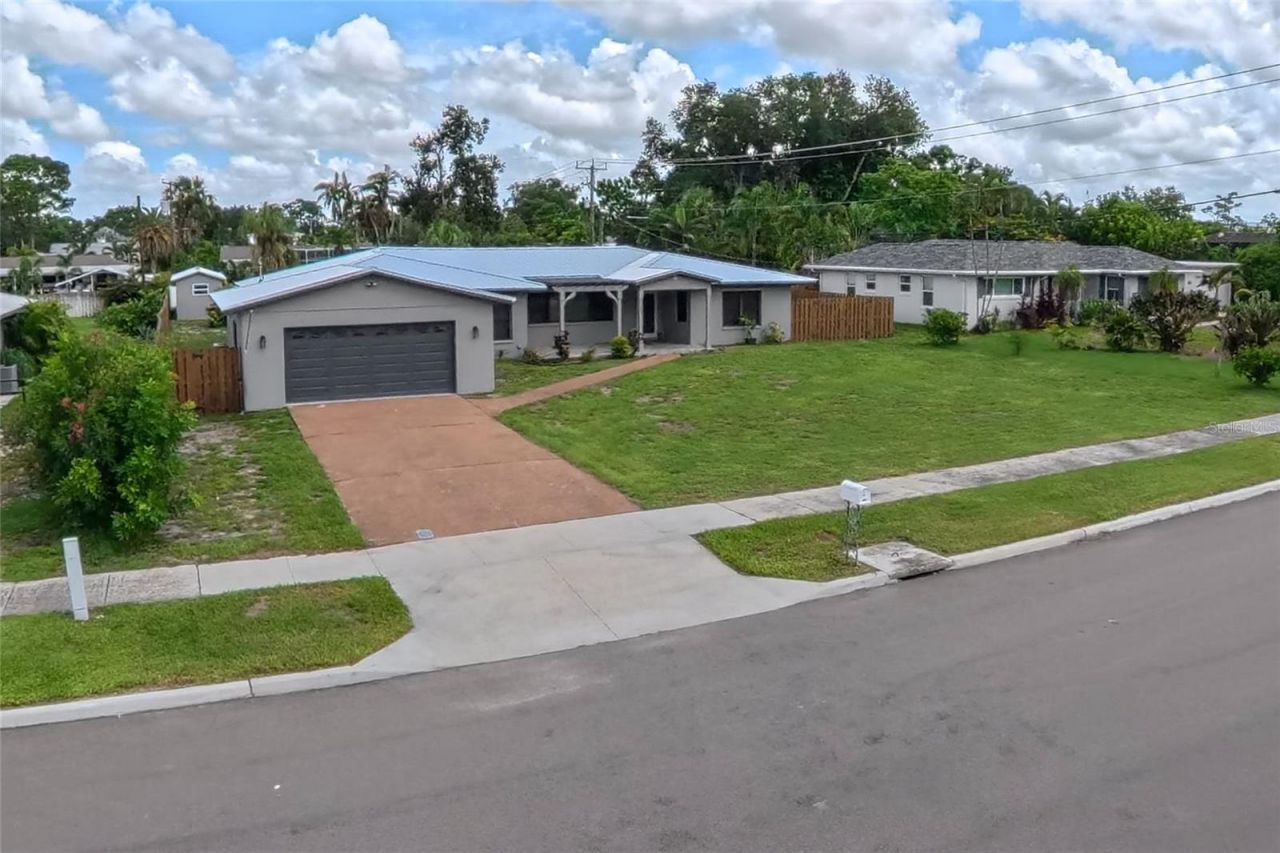 323 Suwanee Avenue, Sarasota, FL 34243 Photo