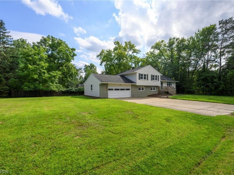1512 Hanna Road, Stow, OH 44224 Photo 3