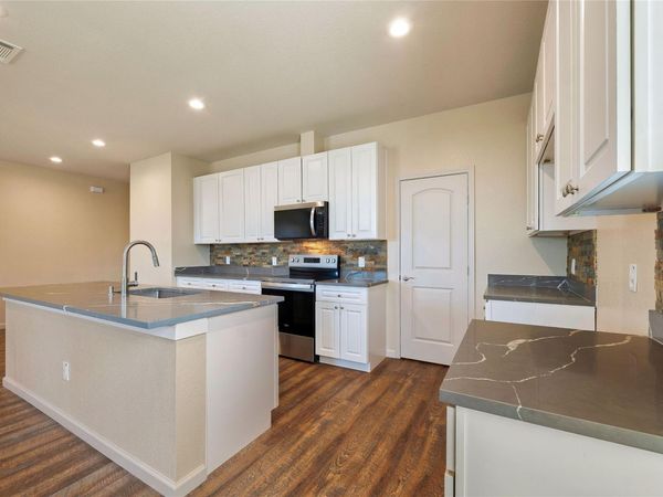 223 Quarry Rock LOOP, Liberty Hill, TX 78642