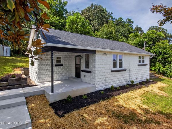 322 Oak St, Clinton, TN 37716