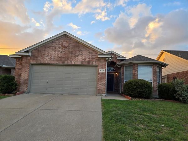 624 Caravan Drive, Fort Worth, TX 76131