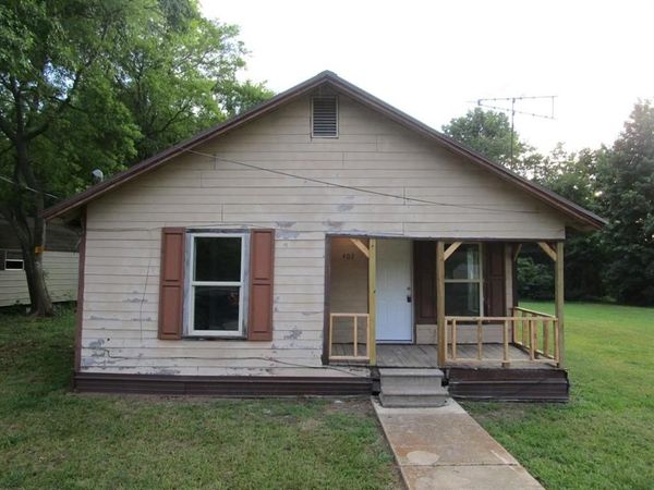 402 Dorsey Street, Linden, TX 75563