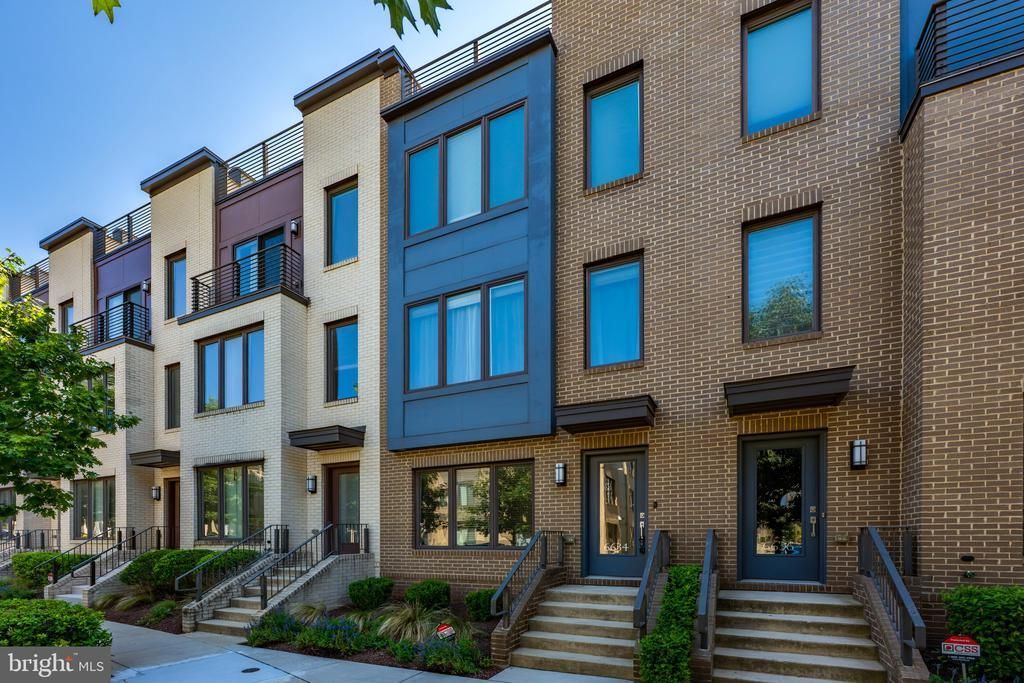 6634 EAMES WAY , BETHESDA, MD 20817